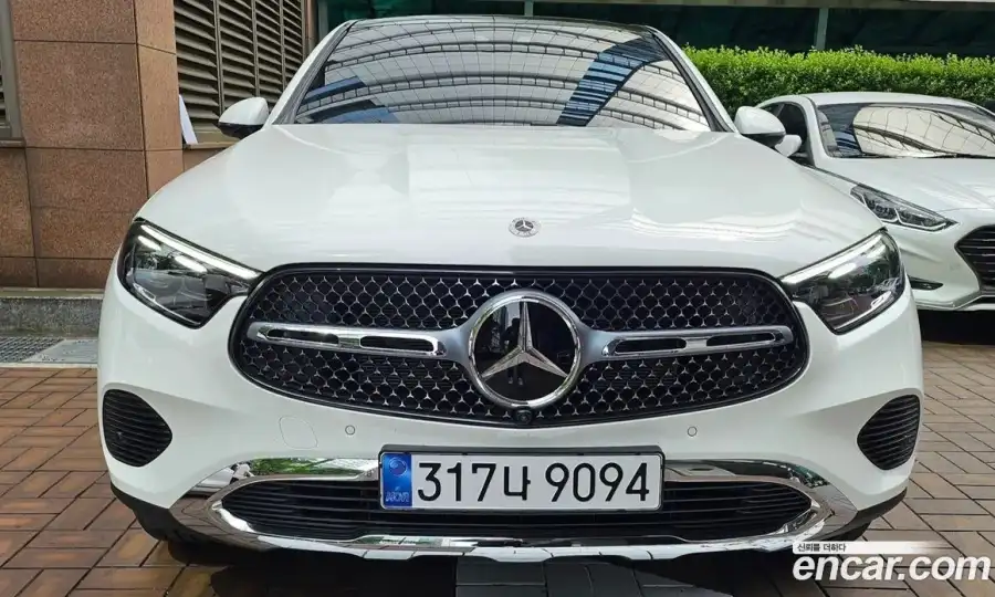 Mercedes-Benz GLC-Class GLC300 4MATIC Coupe