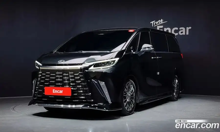 Lexus LM 500h Royal