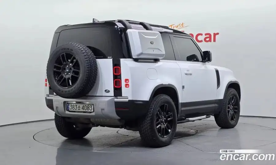 Land Rover Defender 90 D250 S