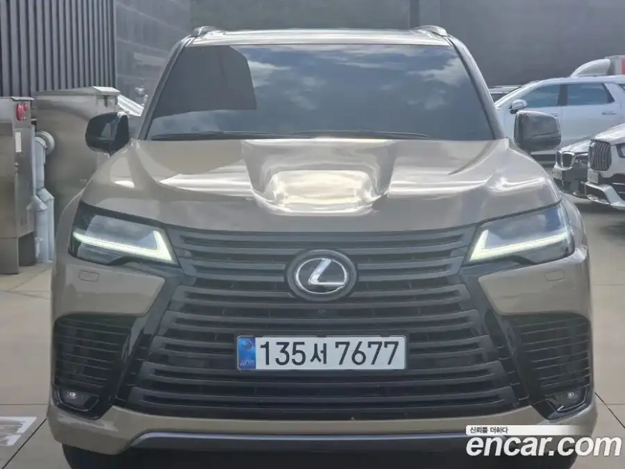 Lexus LX 700h Overtrail