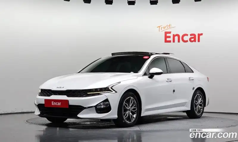 Kia K5 2.0 LPI Renter car