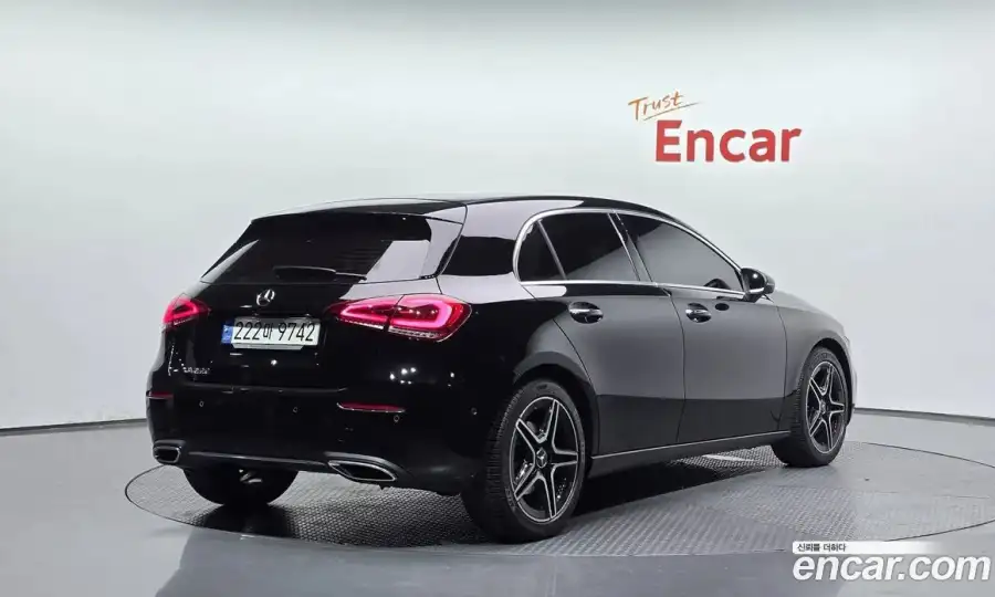 Mercedes-Benz A-Class A220 Hatchback