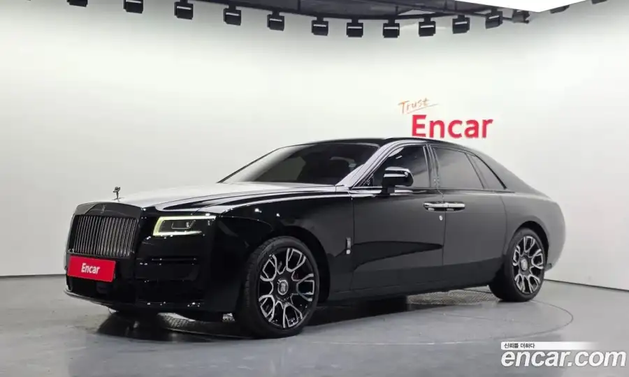 Rolls-Royce Ghost 6.7 V12 Black Badge