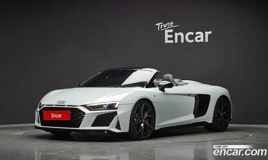 Audi R8