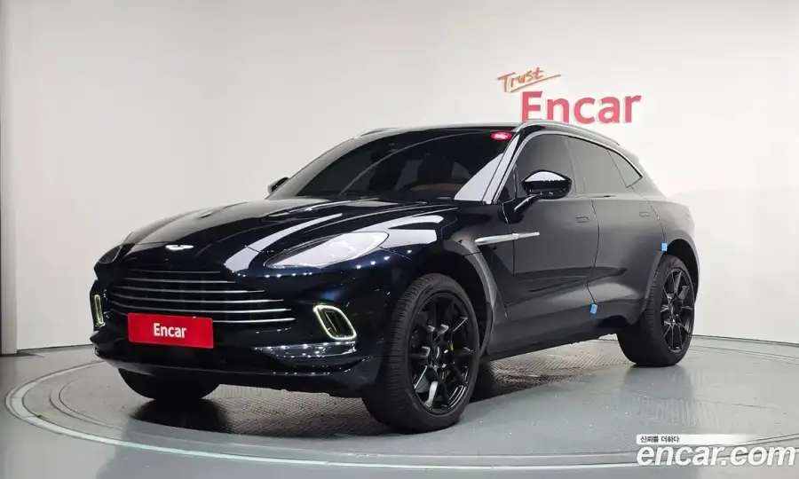 Aston Martin Dbx 4.0 V8