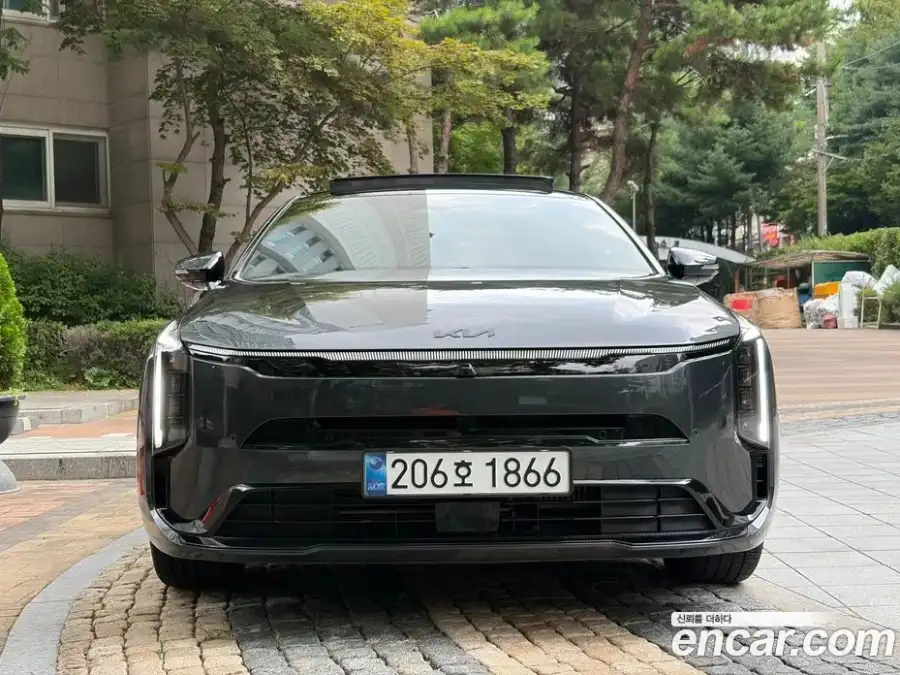 Kia K8 Signature Black
