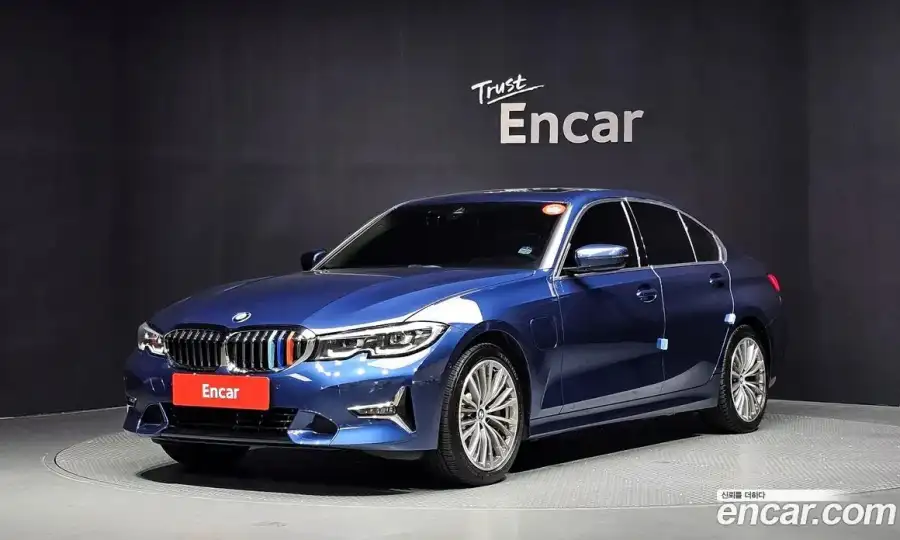BMW 3-Series 330e Luxury