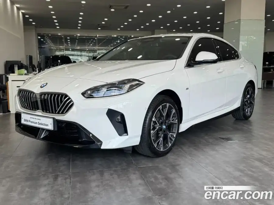BMW 2-Series 220 M Sport Design