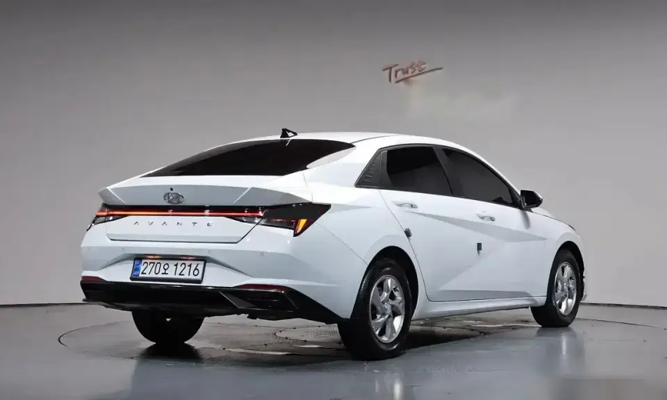 Hyundai Avante 1.6 LPi Style