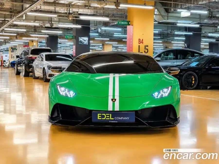 Lamborghini Huracan LP640-4 EVO Spyder