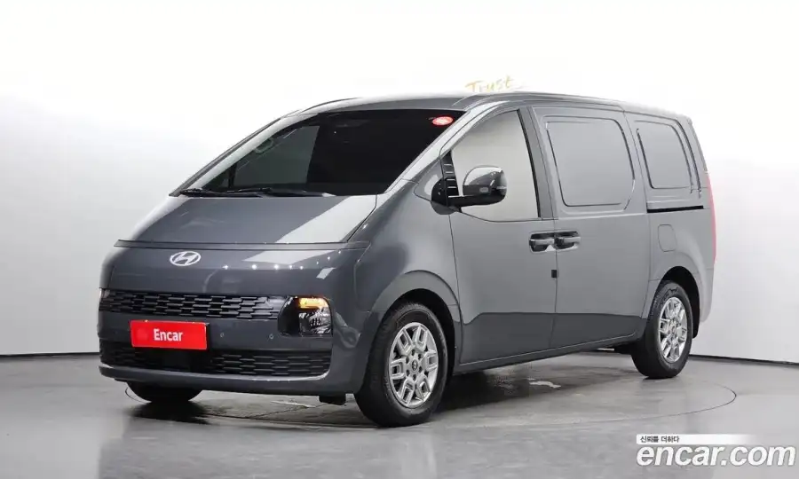 Hyundai Staria L3.5 Cargo 3-Seater