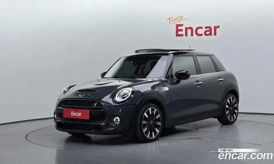 Mini Cooper 5Door HIGH