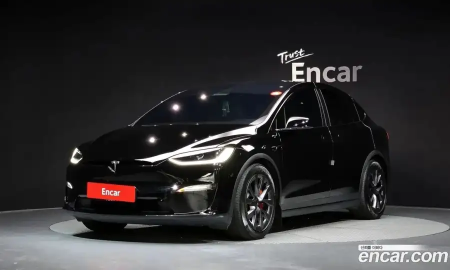 Tesla Model X Plaid