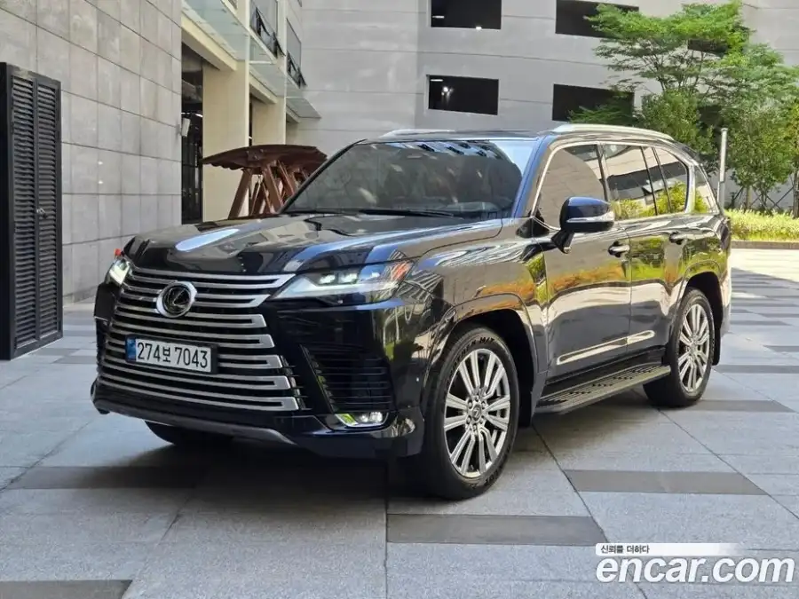 Lexus LX 700h VIP