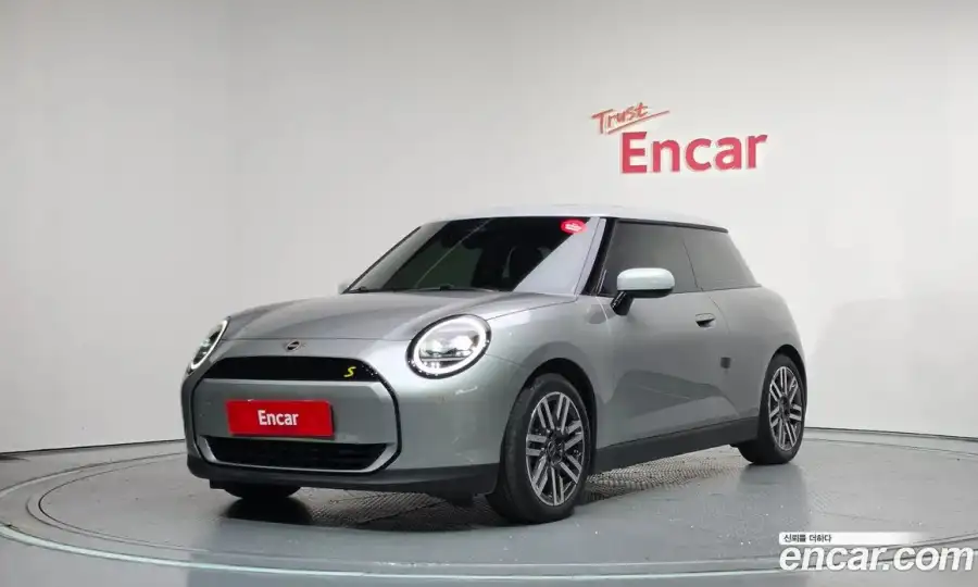 Mini Cooper SE Classic