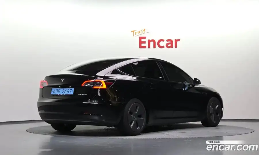 Tesla Model 3 Long Range AWD