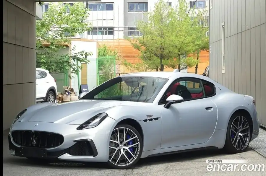 Maserati GranTurismo 3.0 V6 Trofeo