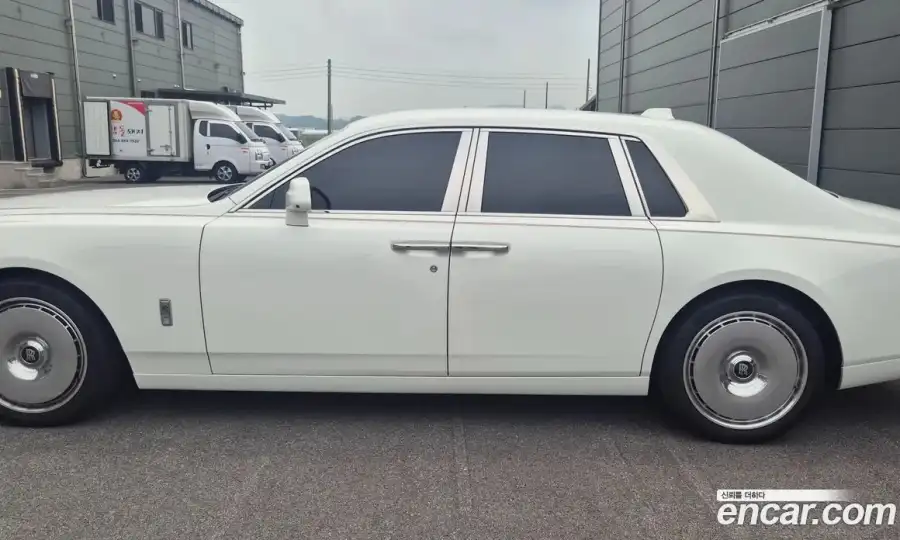 Rolls-Royce Phantom 6.7 V12