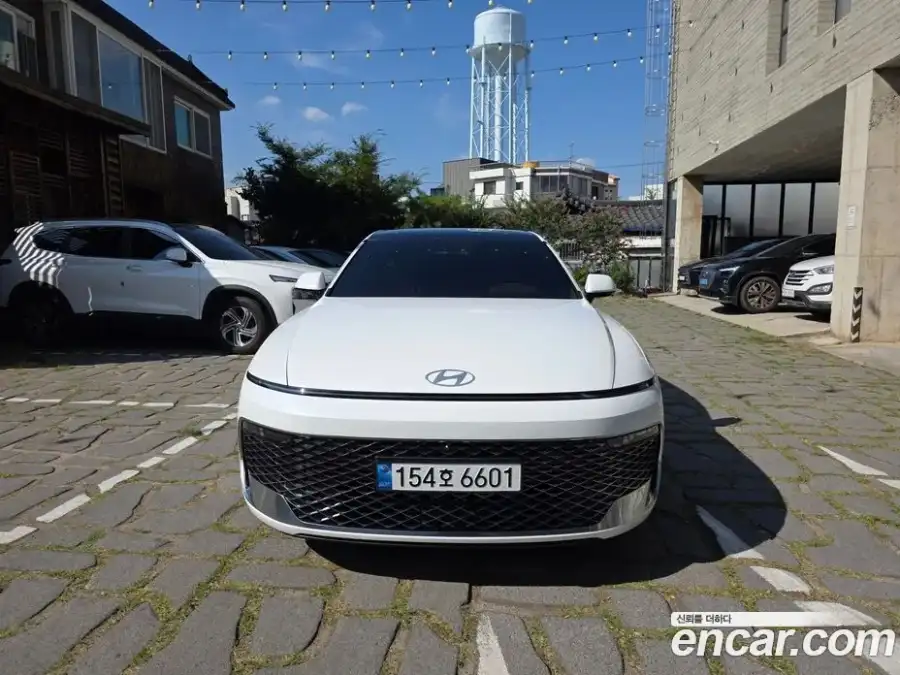 Hyundai Grandeur Premium