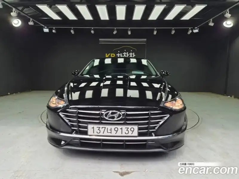 Hyundai Sonata 2.0 LPG rental car