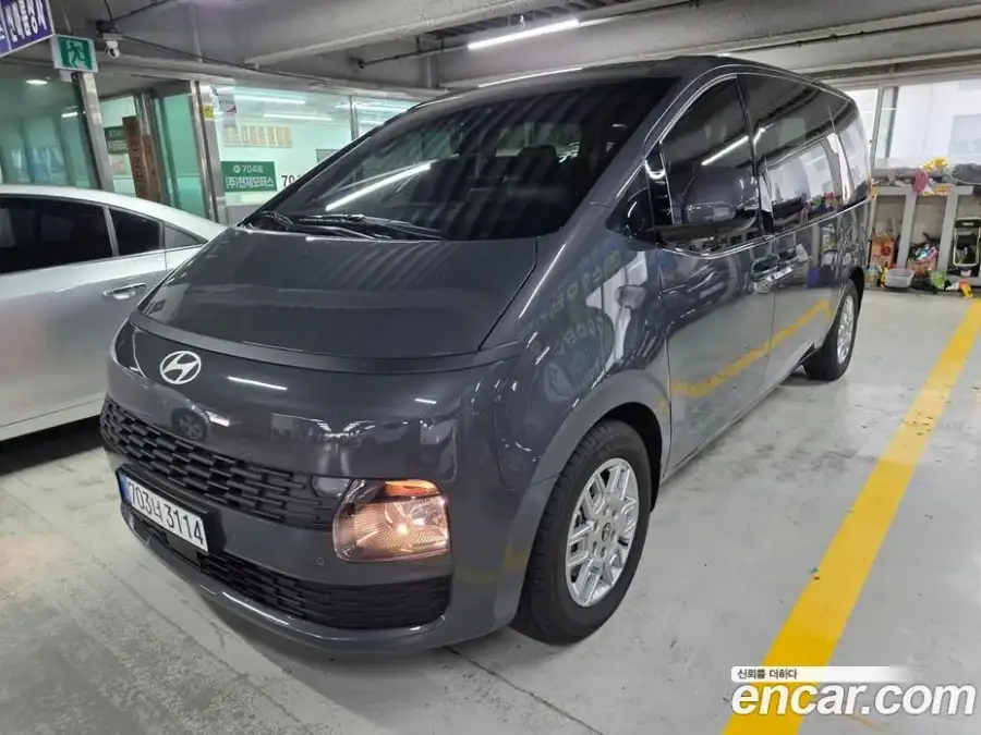 Hyundai Staria L3.5 Tourer 11-Seater
