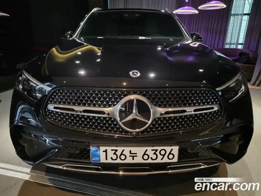 Mercedes-Benz GLC-Class GLC300 4MATIC AMG Line