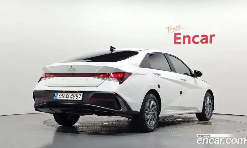 Hyundai Avante 1.6