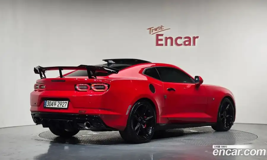 Chevrolet Camaro SS 6.2 V8 Volcano Red