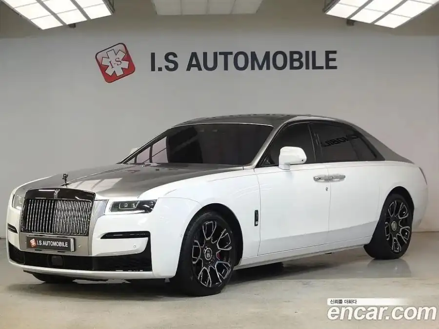Rolls-Royce Ghost 6.7 V12 Black Badge