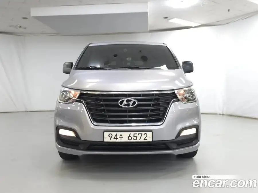 Hyundai Starex Van 3-Seater