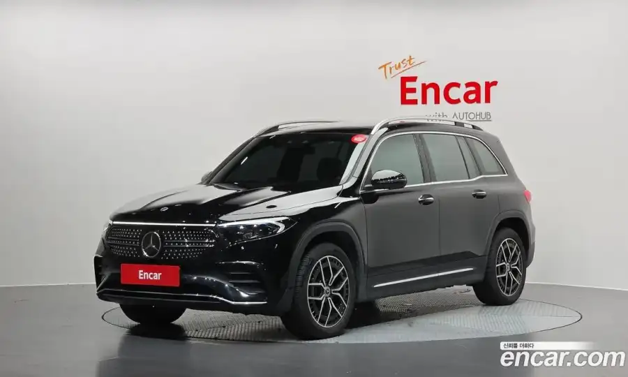 Mercedes-Benz Eqb EQB300 4MATIC AMG Line