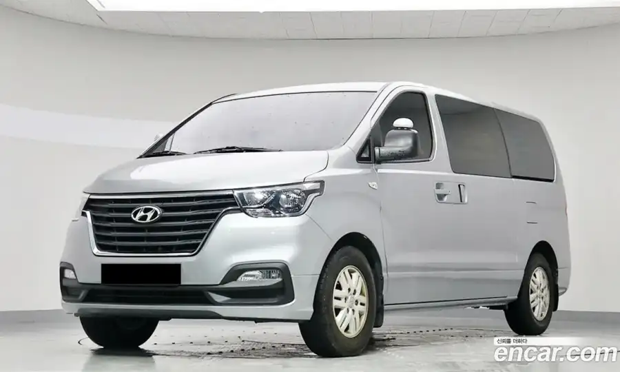 Hyundai Starex Van 3-Seater
