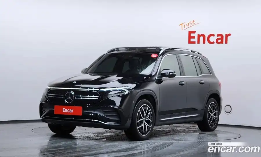 Mercedes-Benz Eqb EQB300 4MATIC AMG Line