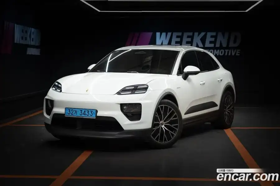 Porsche Macan Base 4