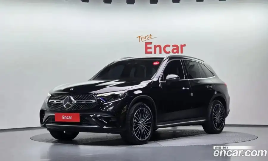 Mercedes-Benz GLC-Class GLC300 4MATIC AMG Line