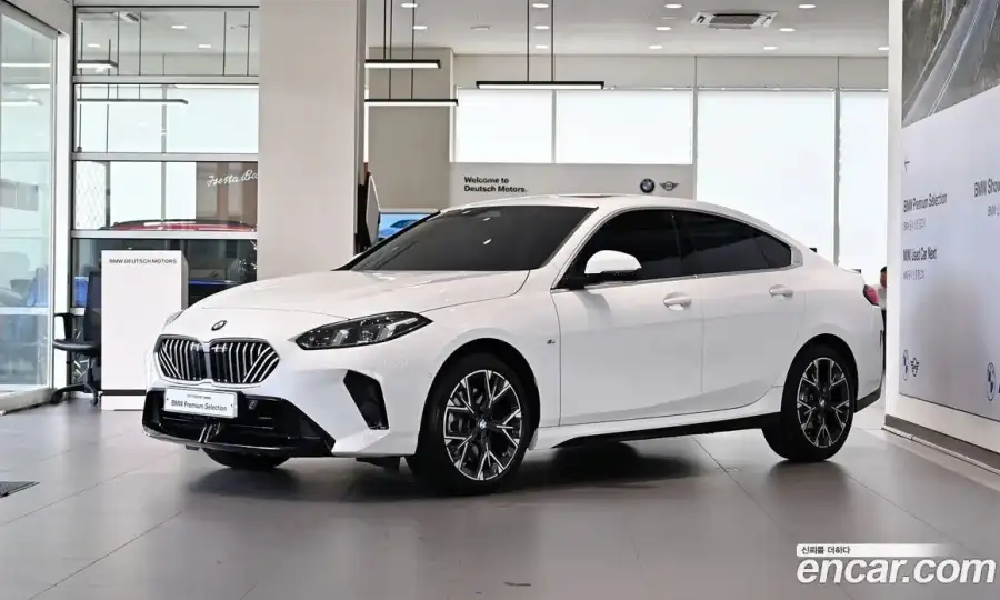 BMW 2-Series 220 M Sport Design