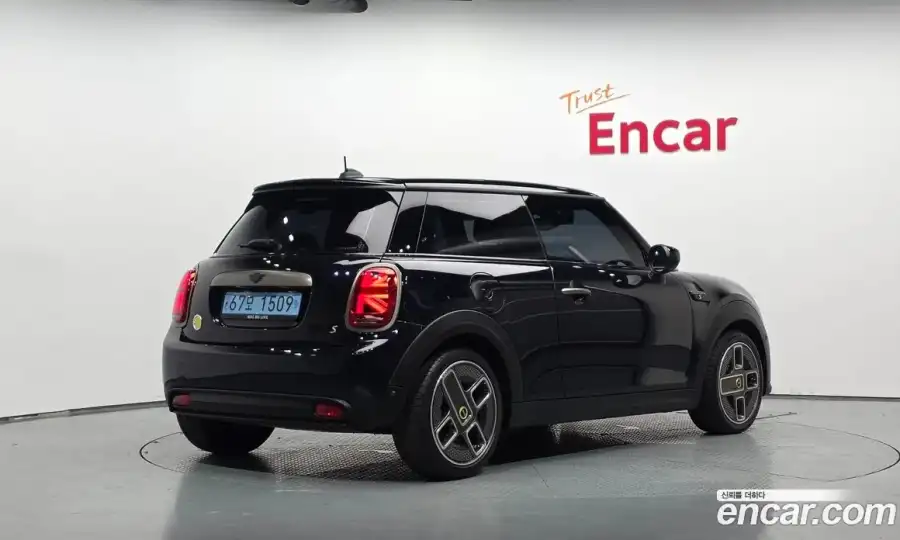 Mini Cooper Resolute Edition