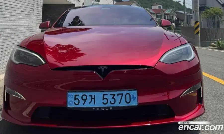 Tesla Model S Plaid