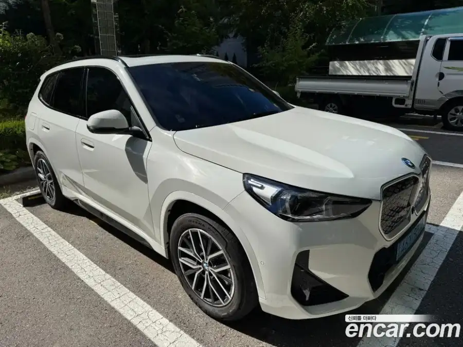 BMW iX1 eDrive 20 M Sport