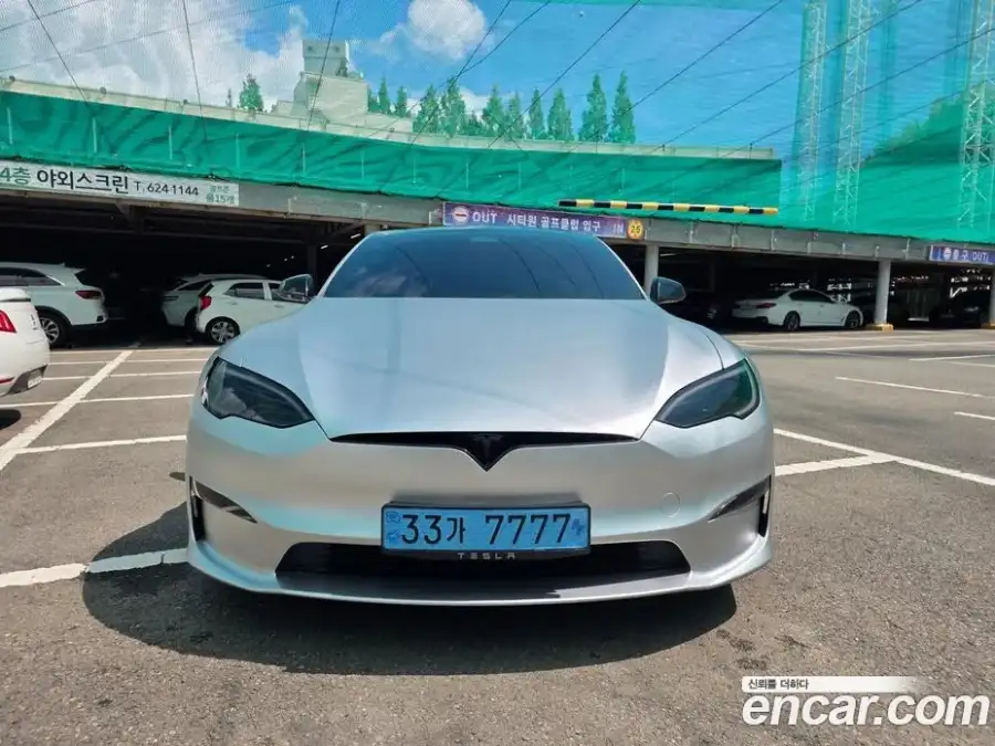 Tesla Model S Plaid
