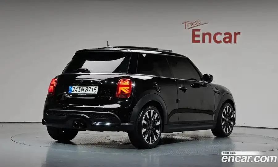 Mini Cooper Classic Launch Pack