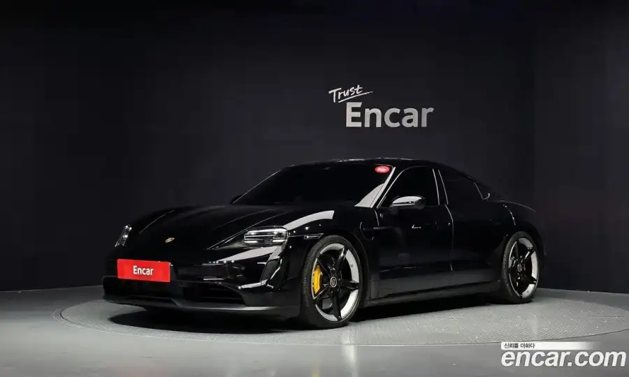 Porsche Taycan Base