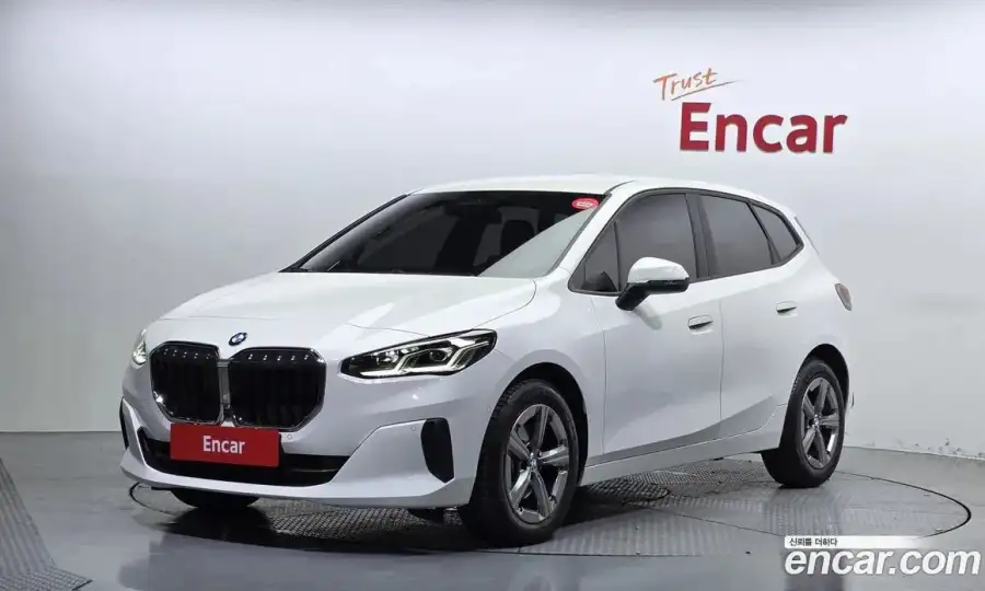 BMW 2-Series 220i Advantage