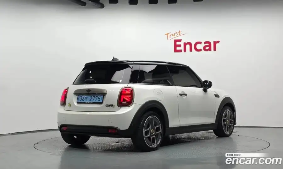 Mini Cooper Resolute Edition