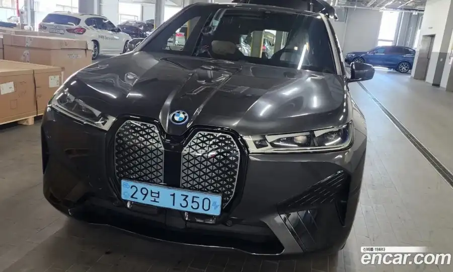 BMW iX xDrive50 Sports Plus