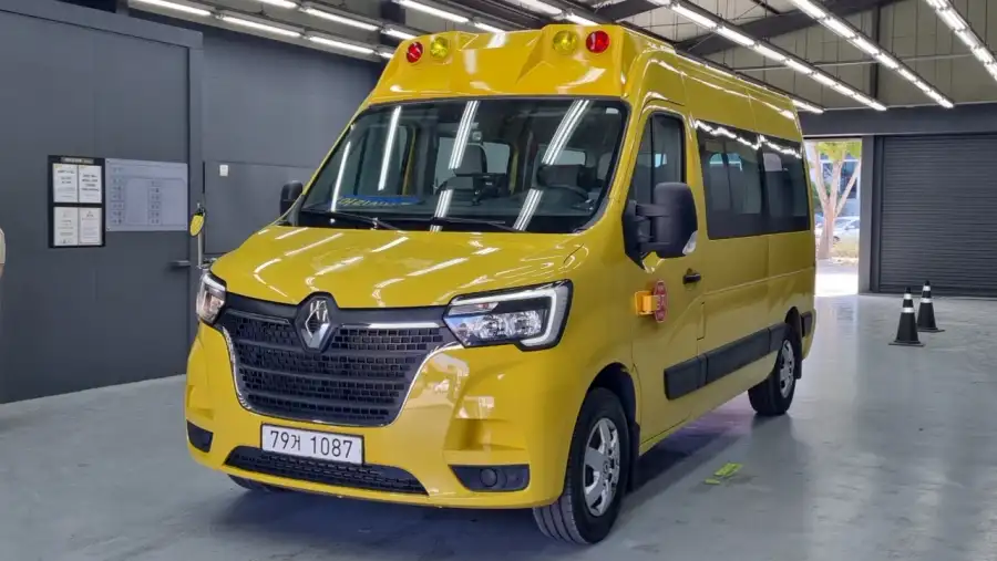 Renault Korea Master School Bus