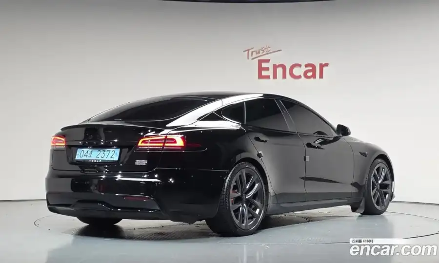 Tesla Model S Plaid