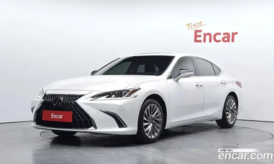 Lexus ES Luxury Plus