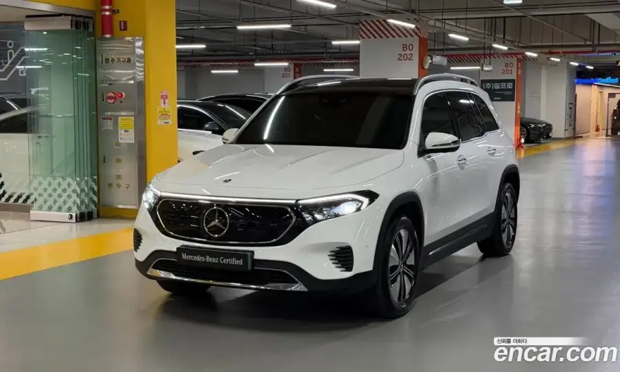 Mercedes-Benz Eqb EQB300 4MATIC