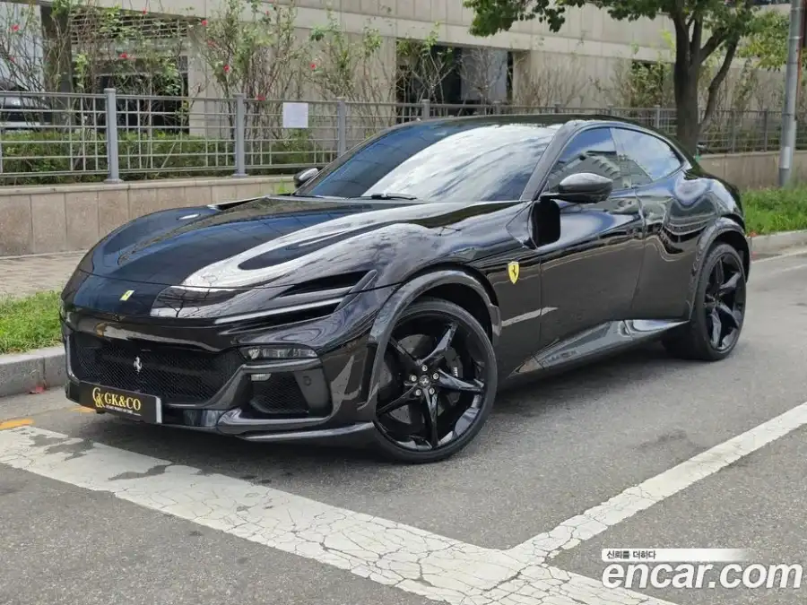 Ferrari Purosangue 6.5 V12